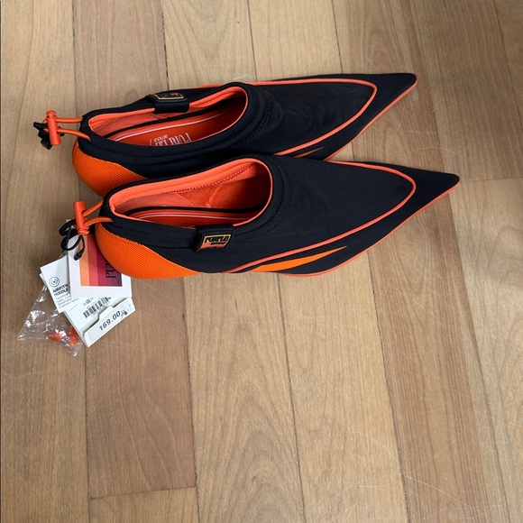 Zara Black and Orange Pointed Flats - Picture 2 of 3